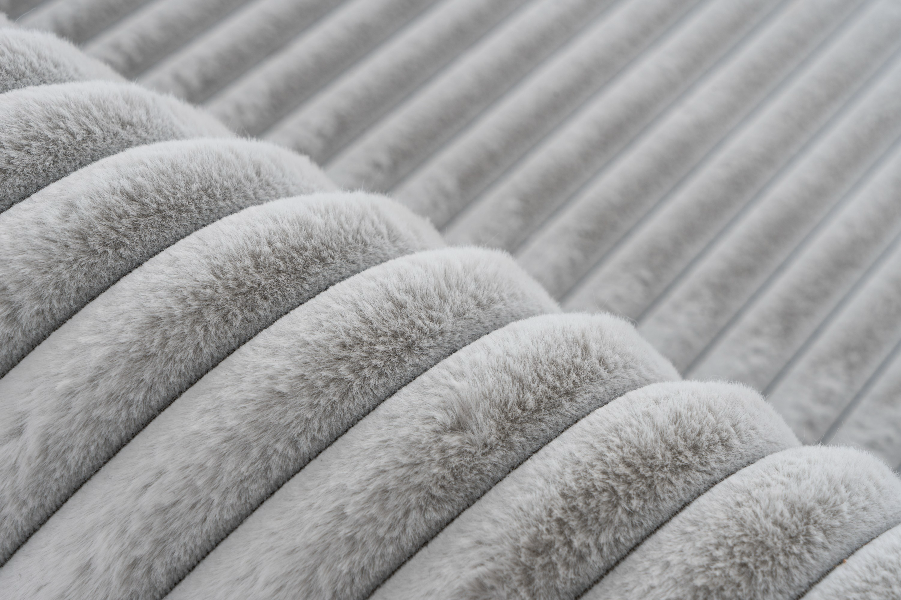 IMAGE for product variant SKU PLU500-silver-80x150