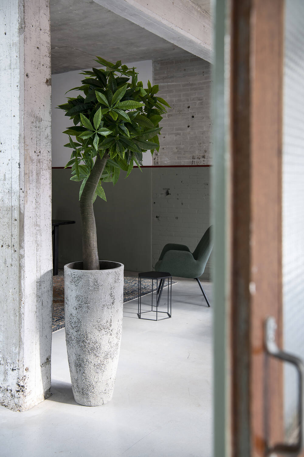 
High-quality indoor/outdoor flower pot "Oyster Dax" - Imperial White / Ø 40 x 97 cm