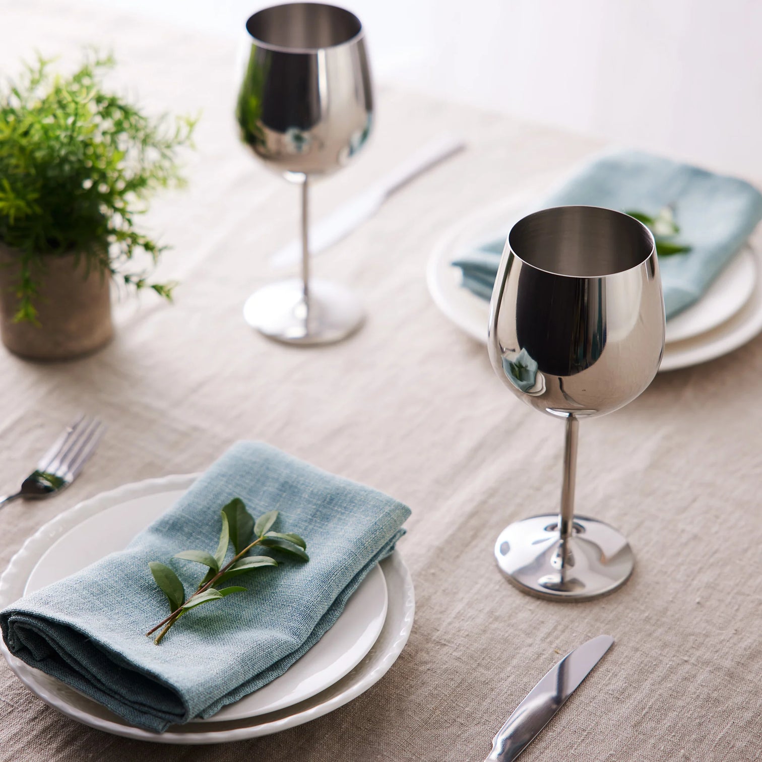 
4-piece set of unbreakable "Steel" stainless steel wine glasses, 500 ml - Silver shiny