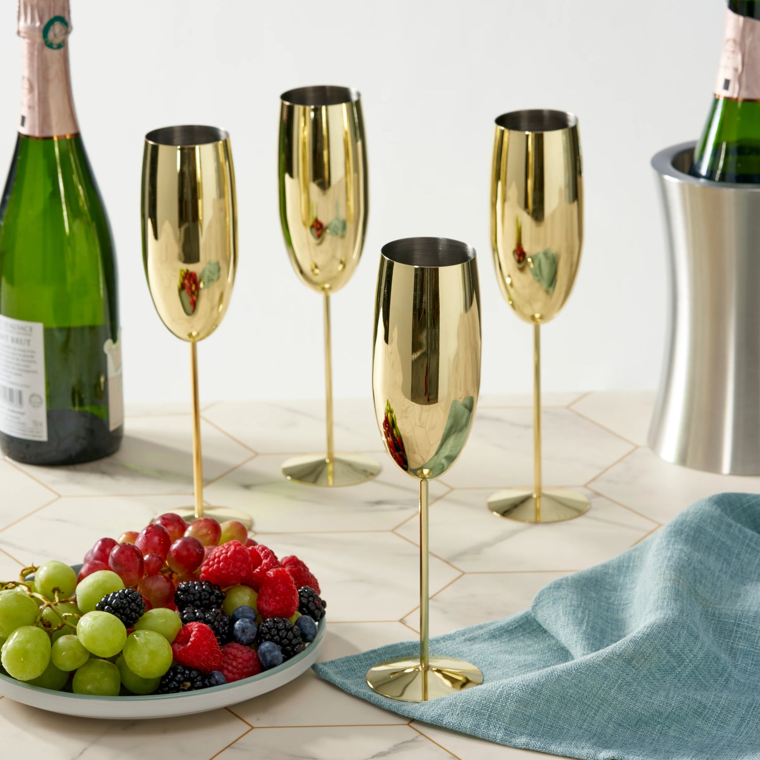 
4-er Set bruchsichere Champagnergläser „Steel“, 285 ml - Gold glänzend