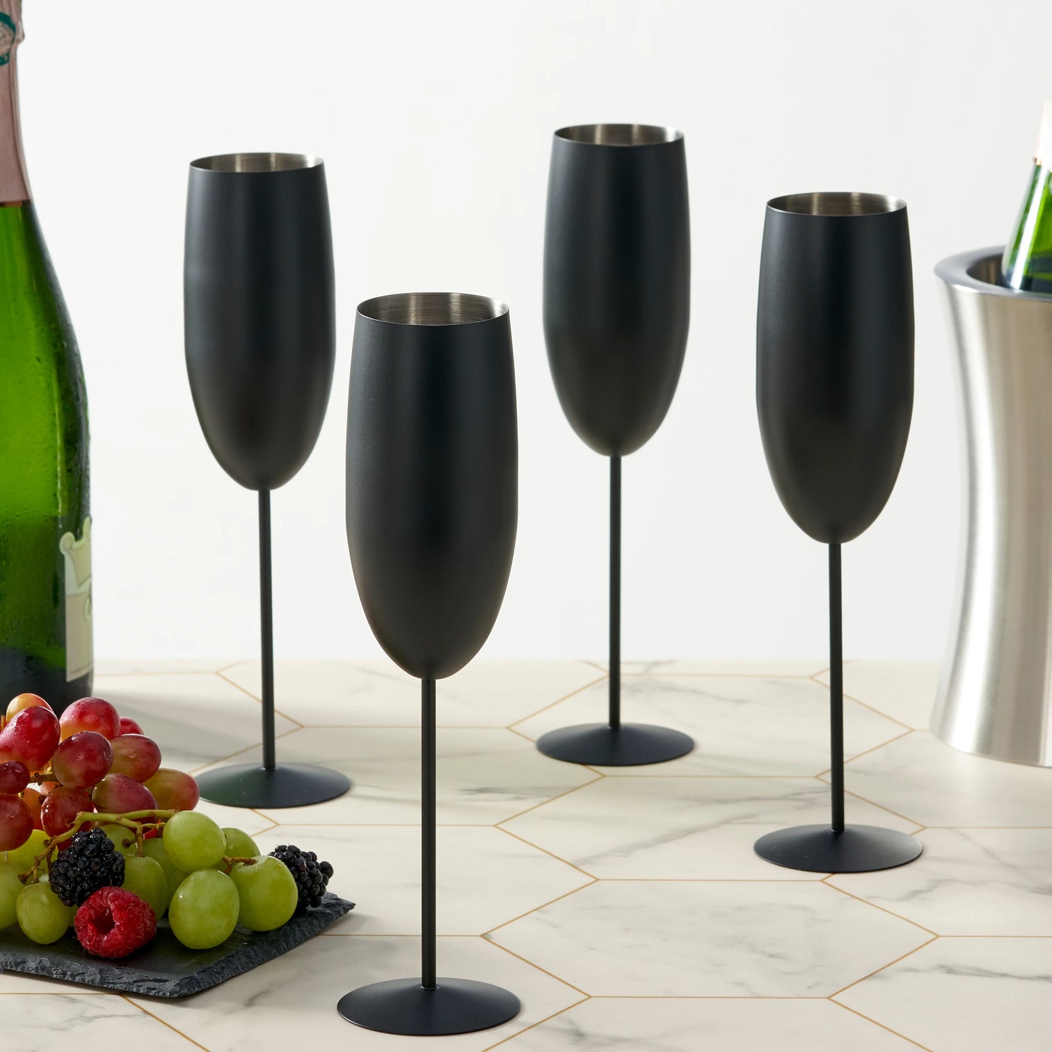 
4-er Set bruchsichere Champagnergläser „Steel“, 285 ml - Schwarz matt