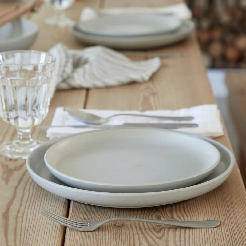 
Handmade Salad & Dessert Plate "Pacifica" - Oyster Gray