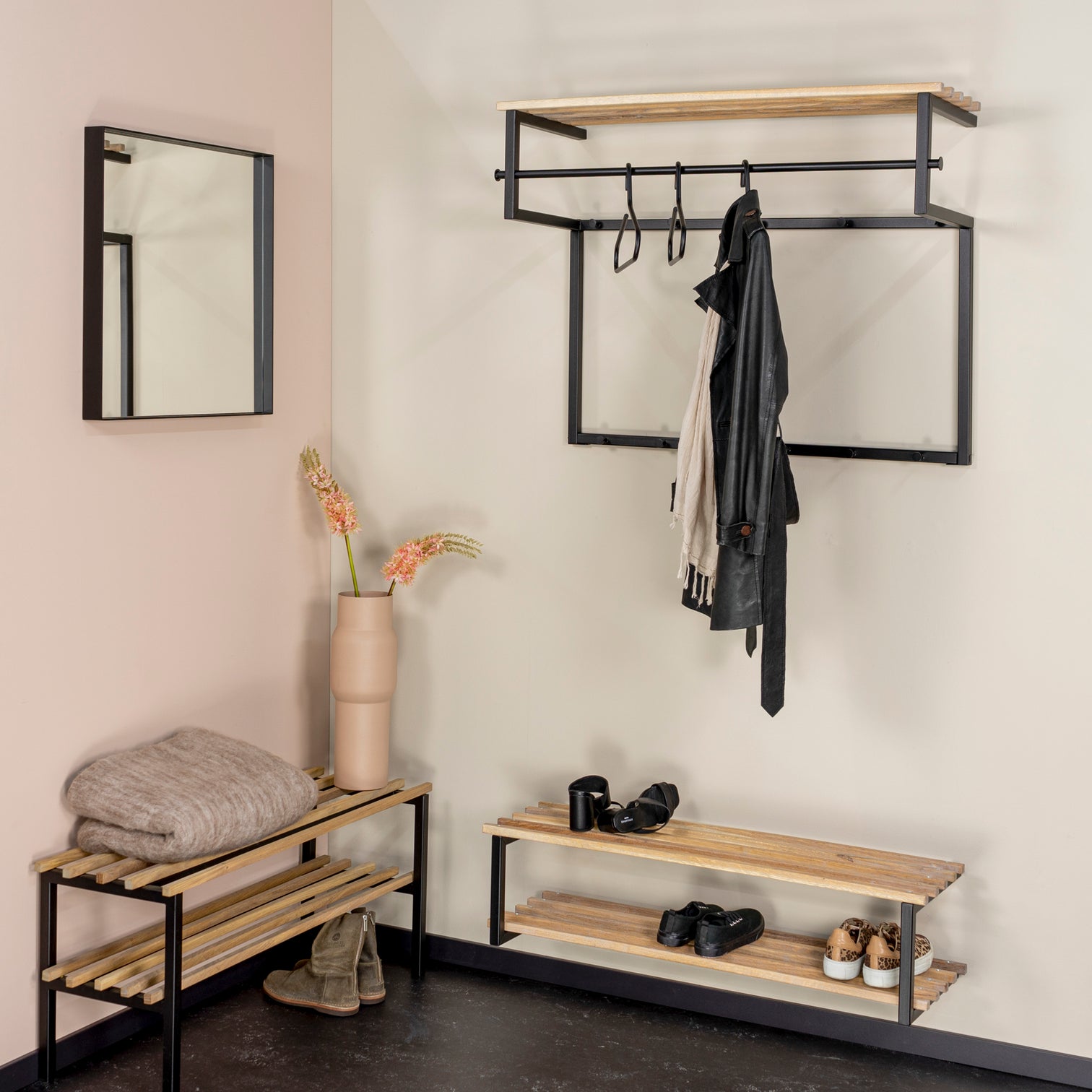 
"Rizzoli XL" Shoe Rack - Natural Oak / Black