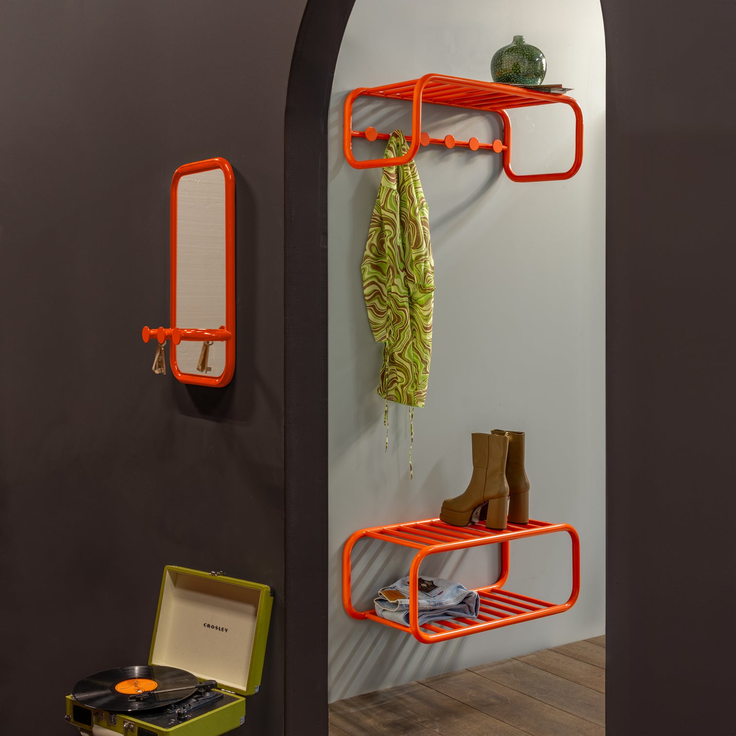 
"Retro" Shoe Rack for Wall Mounting - Pure Orange