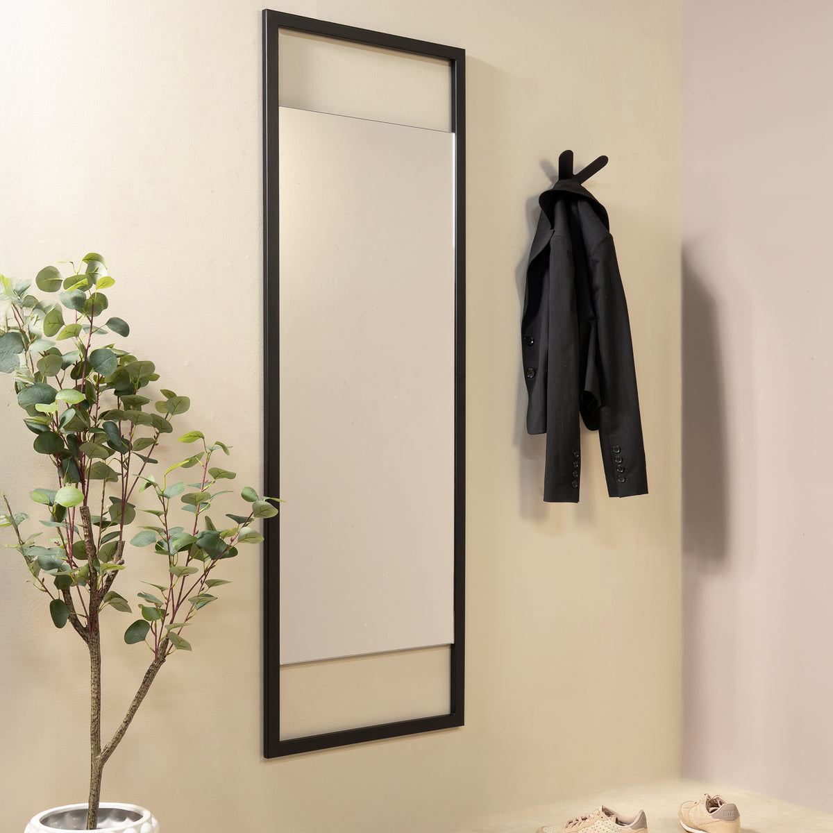 
Specchio a figura intera di design „Luma“ 160 x 54 cm - Metallo nero