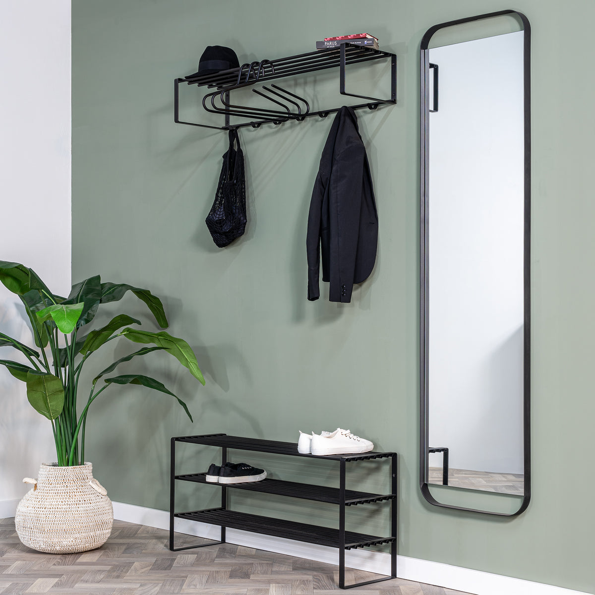 
Specchio a figura intera di design „Rex“ 175 x 46 cm - Nero