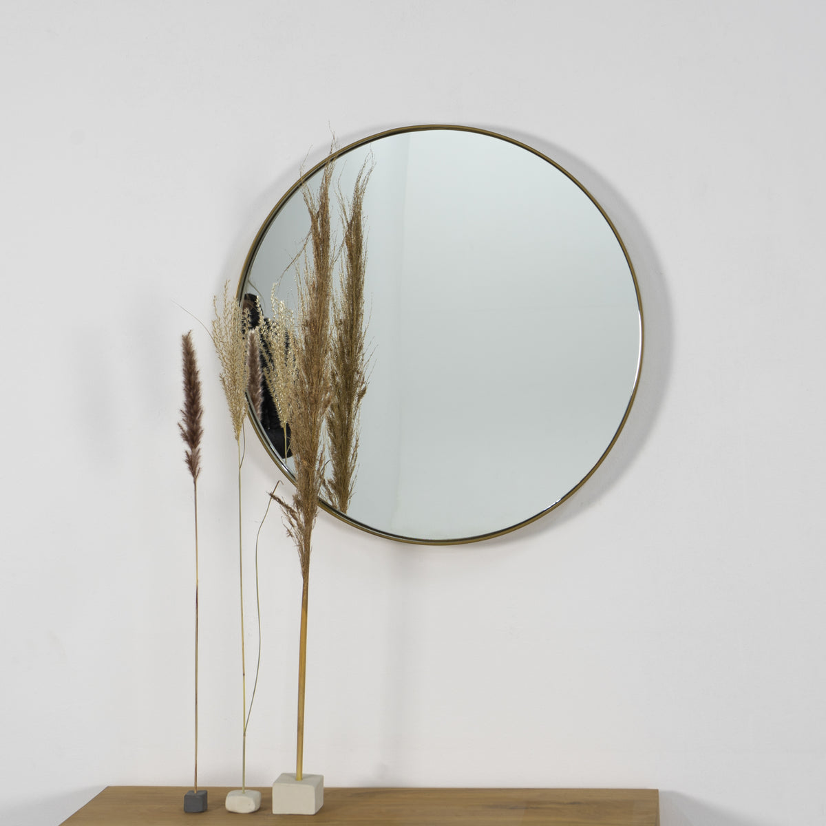 
Specchio da parete rotondo di design „Donna“ Ø 60 cm - Oro