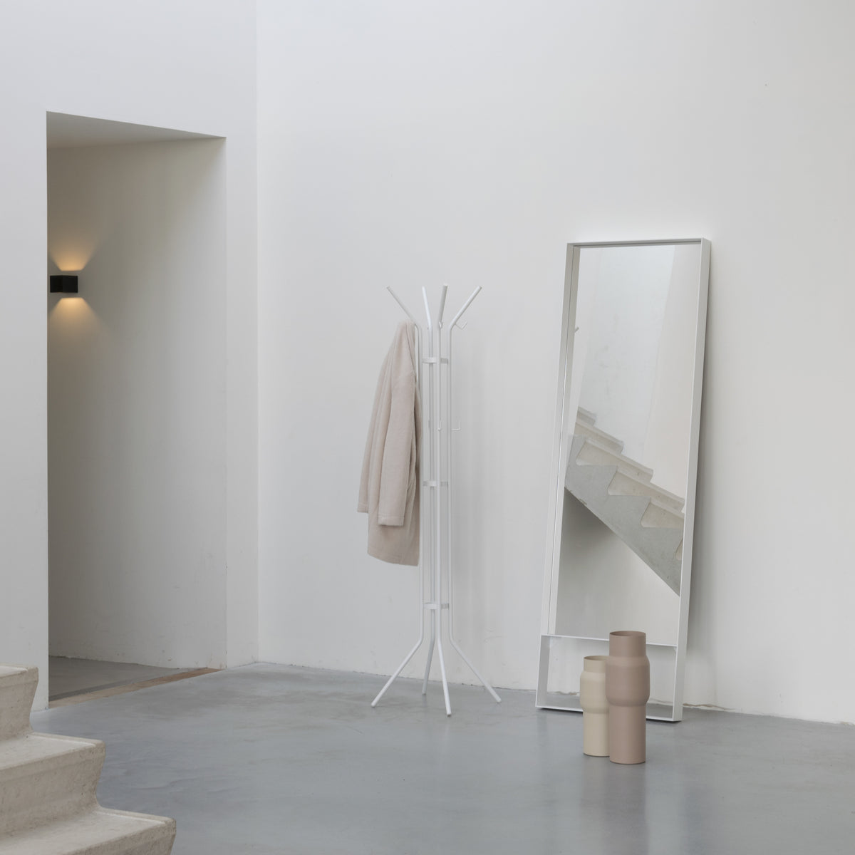 
Specchio a figura intera di design „Donna“ 190 x 60 cm - Bianco