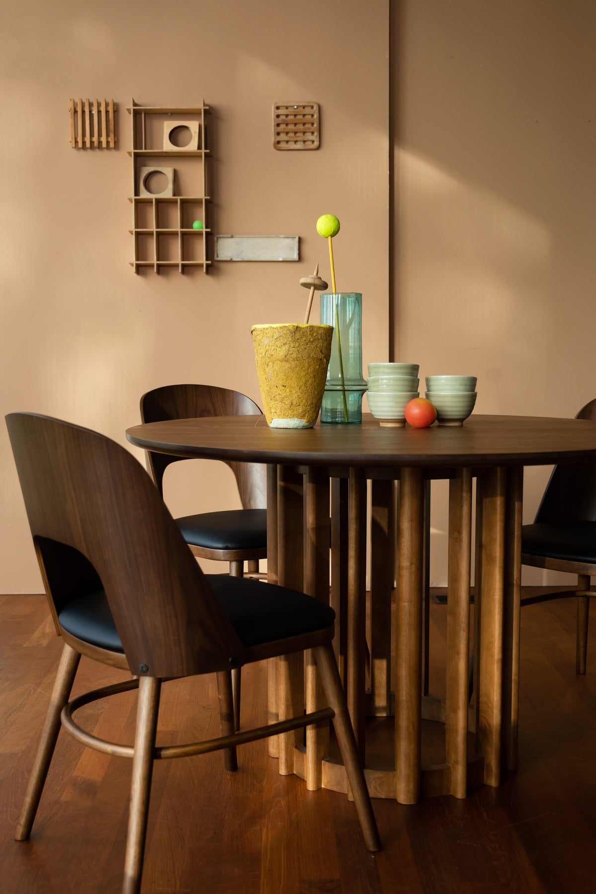 
Massivholz Design Stuhl „Talika“