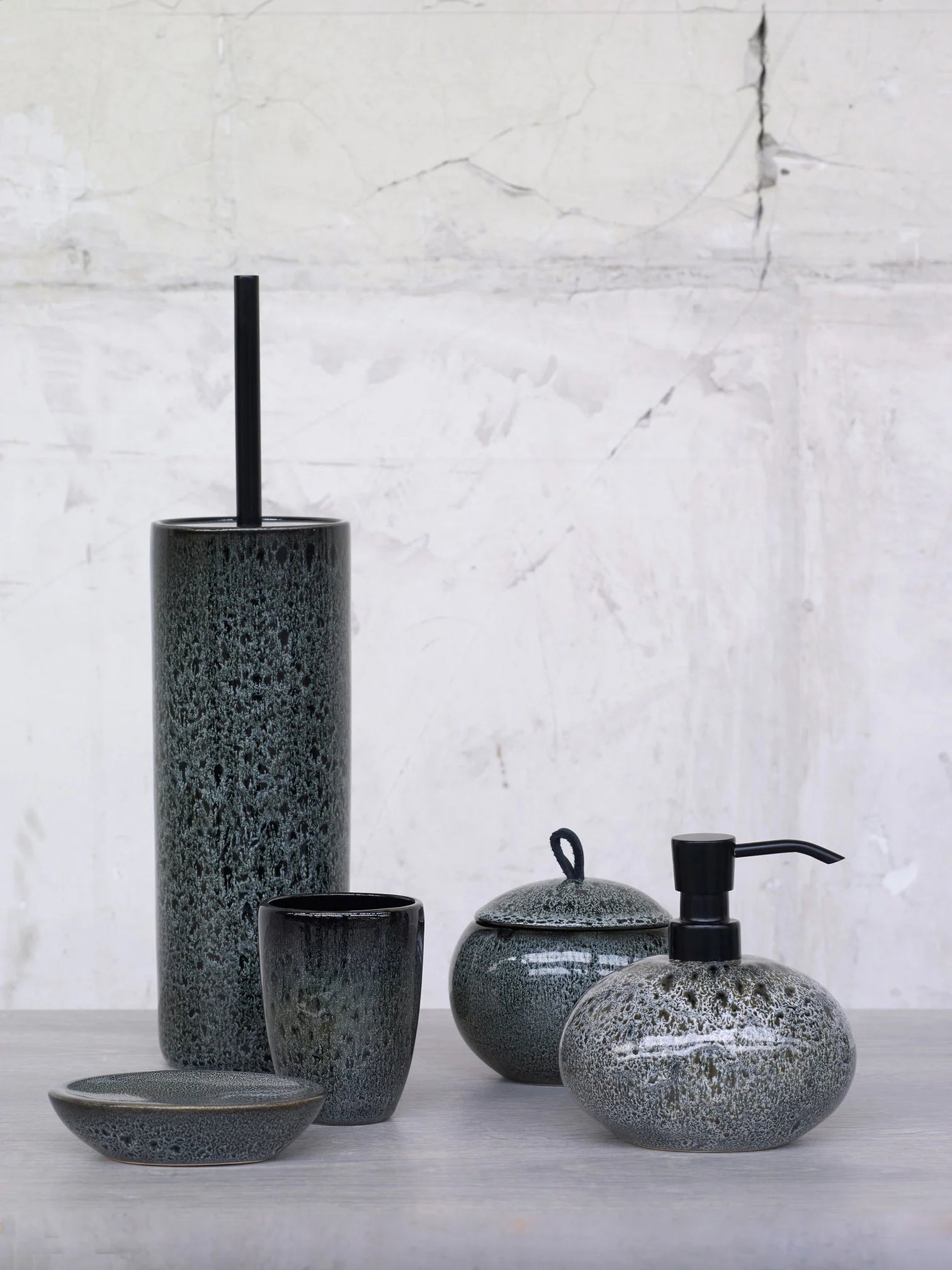
Handmade Design Storage Jar "Ugo" made of Ceramic, Black Olive