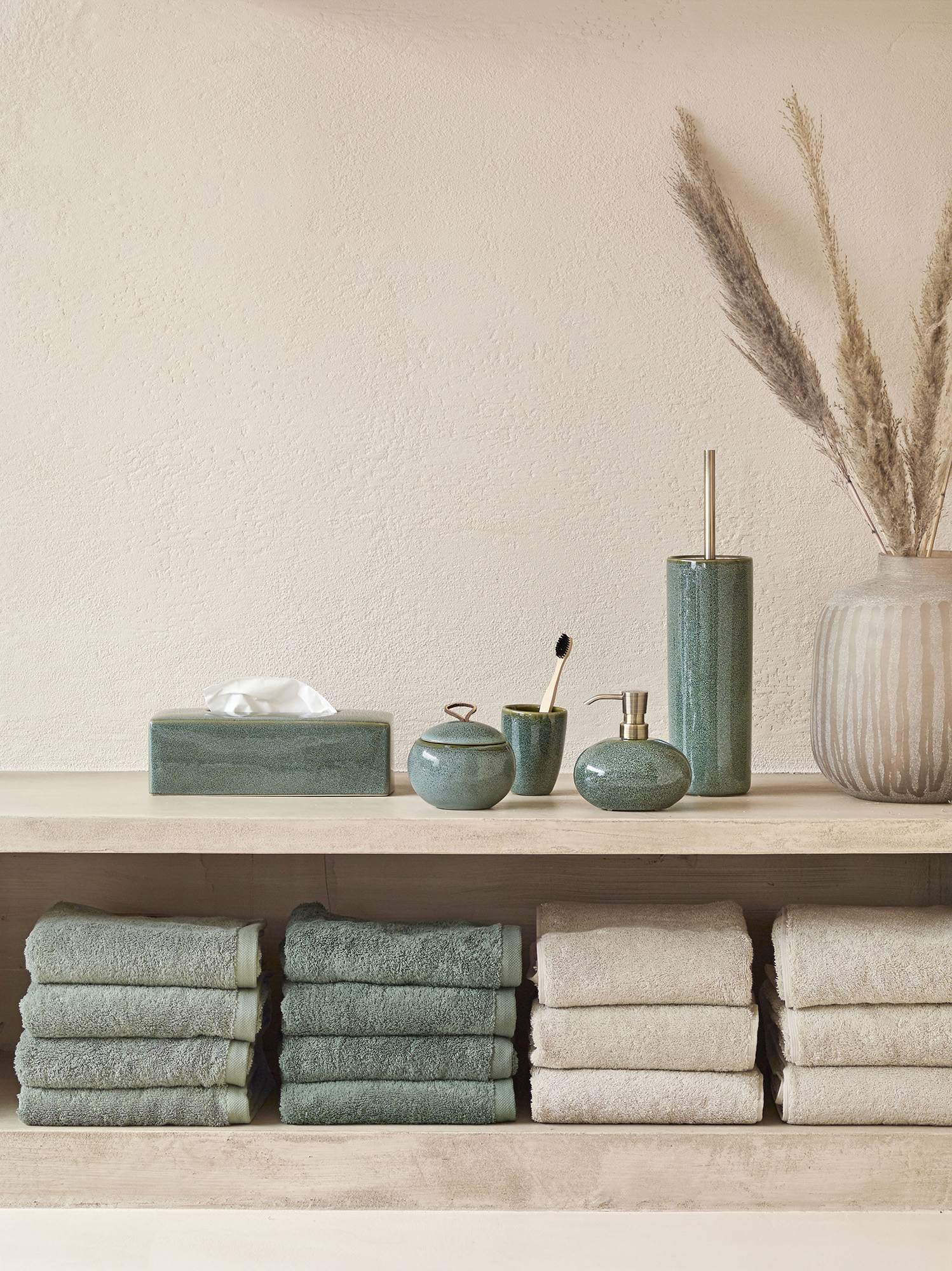
Distributeur de savon design fait main "Ugo" 500 ml en céramique, Forest
