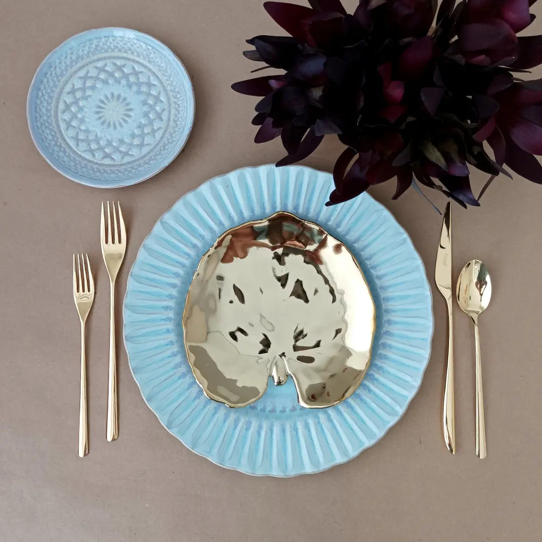 
Handmade Bread & Aperitif Plate "Riviera Alchemille Leaf" - Gold