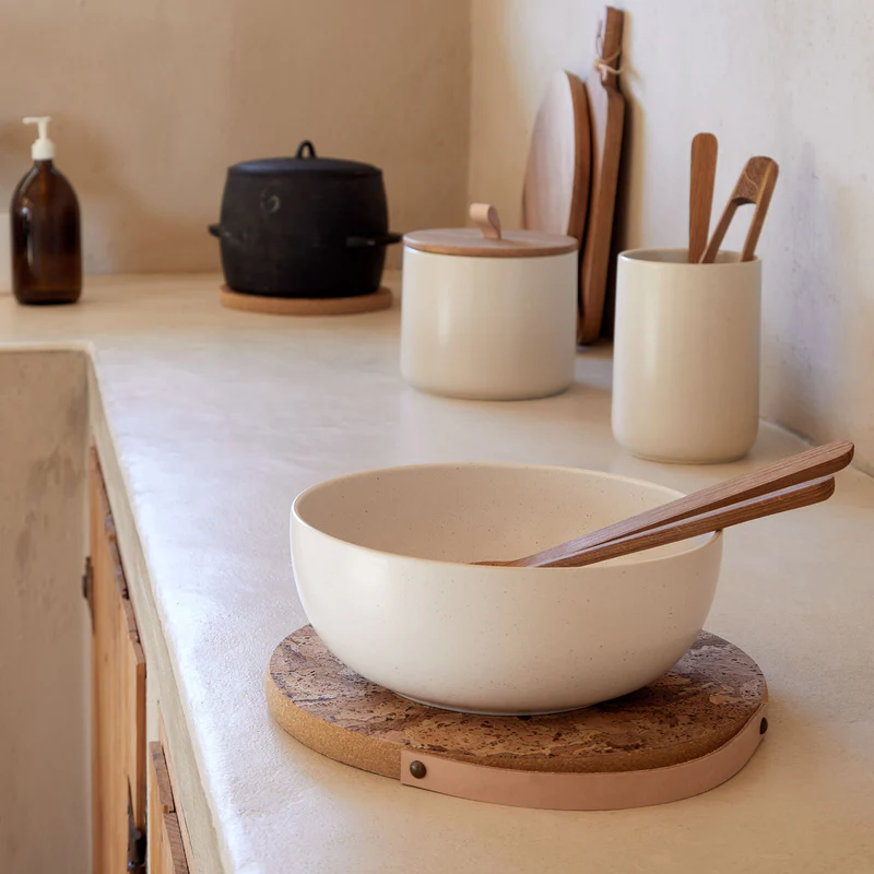 
Handmade Serving Bowl "Pacifica" - Vanilla / Medium