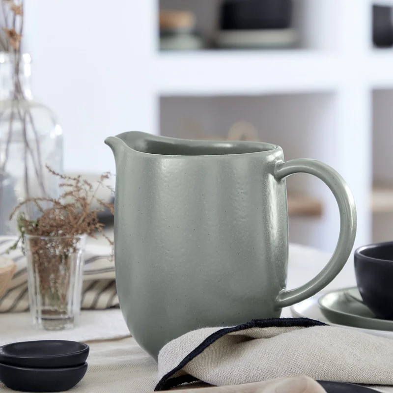 
Handmade Teapot "Pacifica" - Artichoke Green