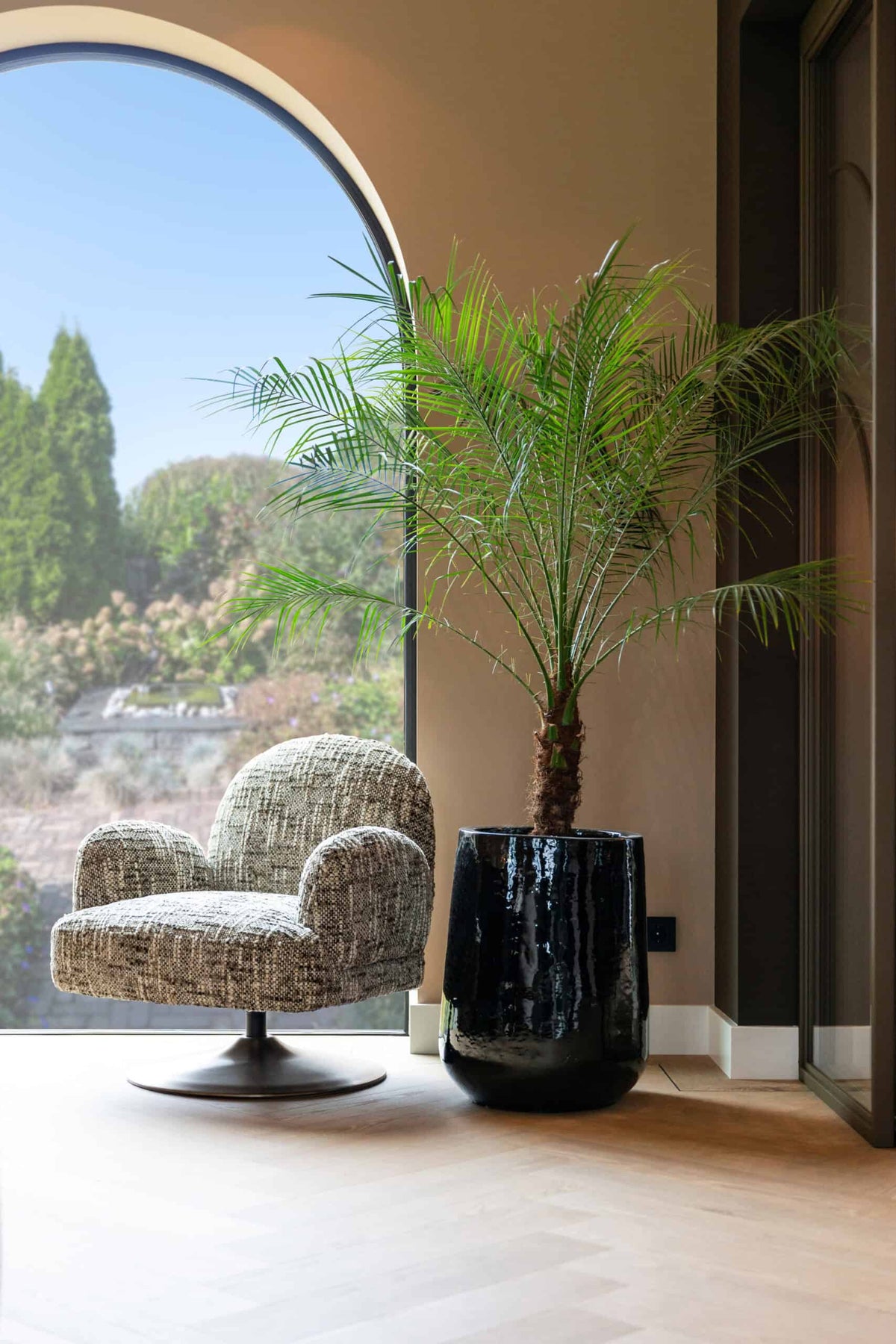 
Poltrona lounge di design girevole “Kagney”